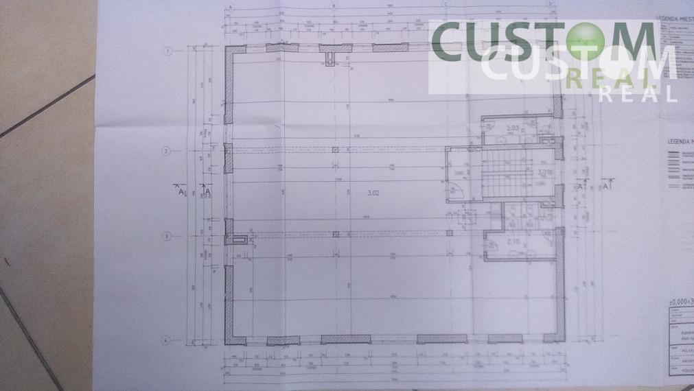 Svetlé administratívne a prevádzkové priestory - možnosť úpravy podľa požiadavky klienta.