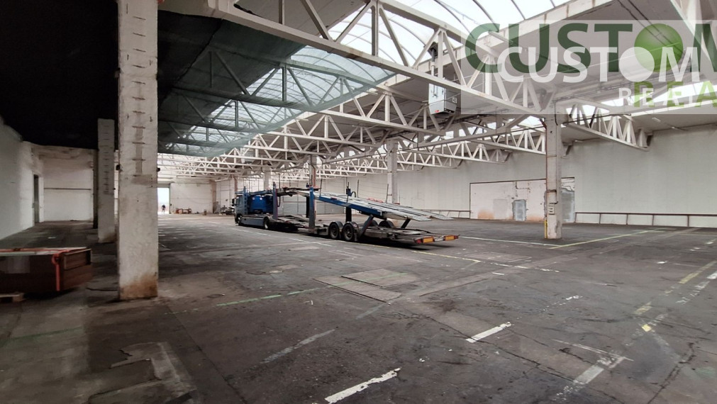 Ponúkame vám nájom výrobnej haly v Žiline o výmere 3506 m2.