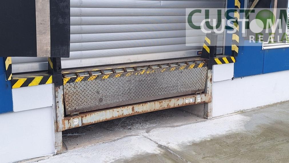 Prenajmeme skladový objekt v Žiline výmere 916 m2.