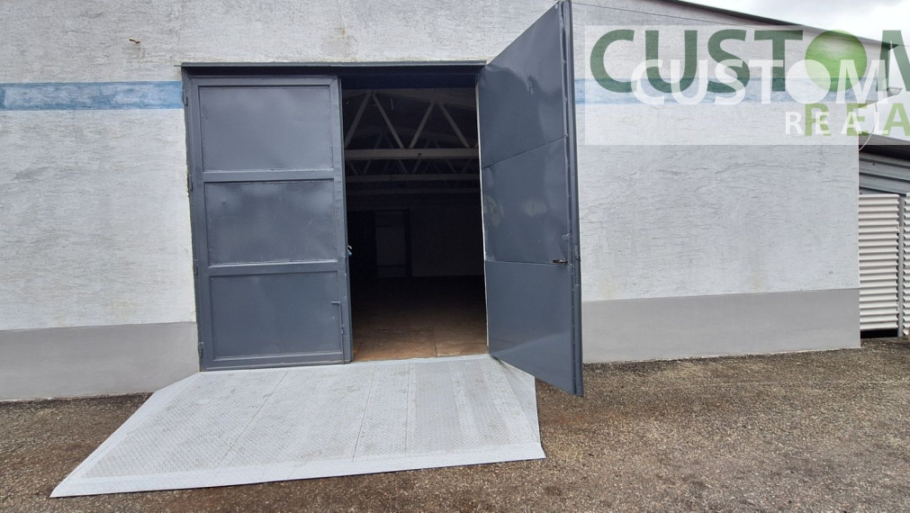 Prenajmeme sklad o výmere 488 m2 v Žiline.