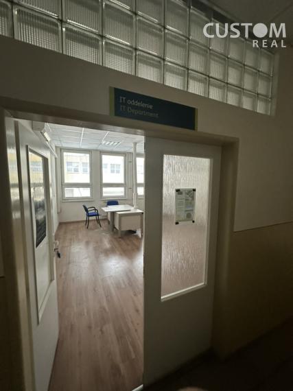 Na prenájom kancelárie blízko centra