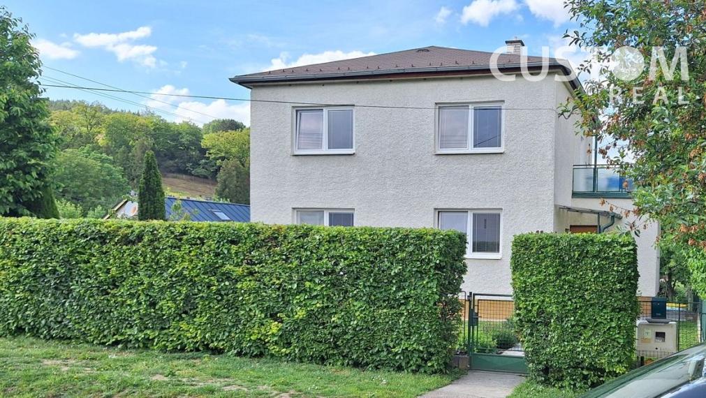 Predáme dvojpodlažný rodinný dom v Žiline - Závodí