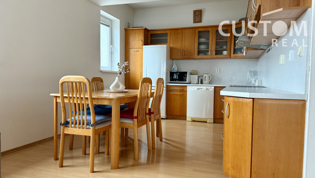 3 izbový tehlový byt s terasou v centre mesta