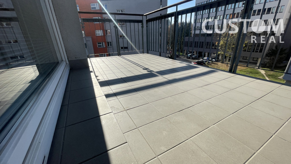 3 izbový tehlový byt s terasou v centre mesta