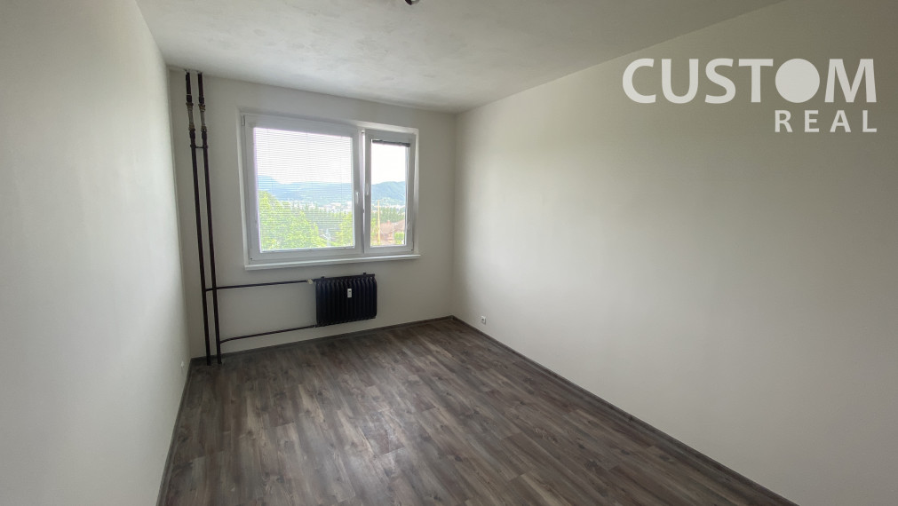 Svetlý 2 izbový byt s pekným výhľadom - Hájik