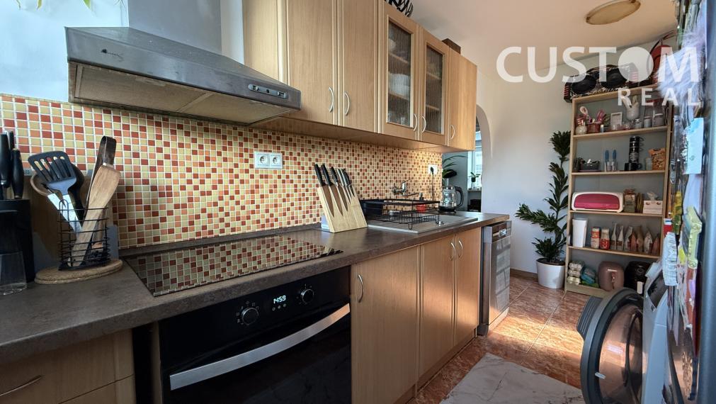 REZERVOVANÉ🪴 Útulný 3i byt v tichej lokalite – nízke mesačné náklady a výhody rodinného bývania 💚