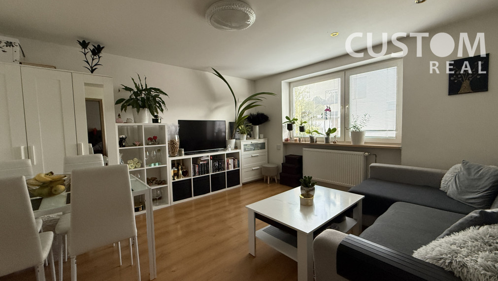 REZERVOVANÉ🪴 Útulný 3i byt v tichej lokalite – nízke mesačné náklady a výhody rodinného bývania 💚