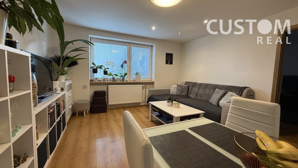 REZERVOVANÉ🪴 Útulný 3i byt v tichej lokalite – nízke mesačné náklady a výhody rodinného bývania 💚