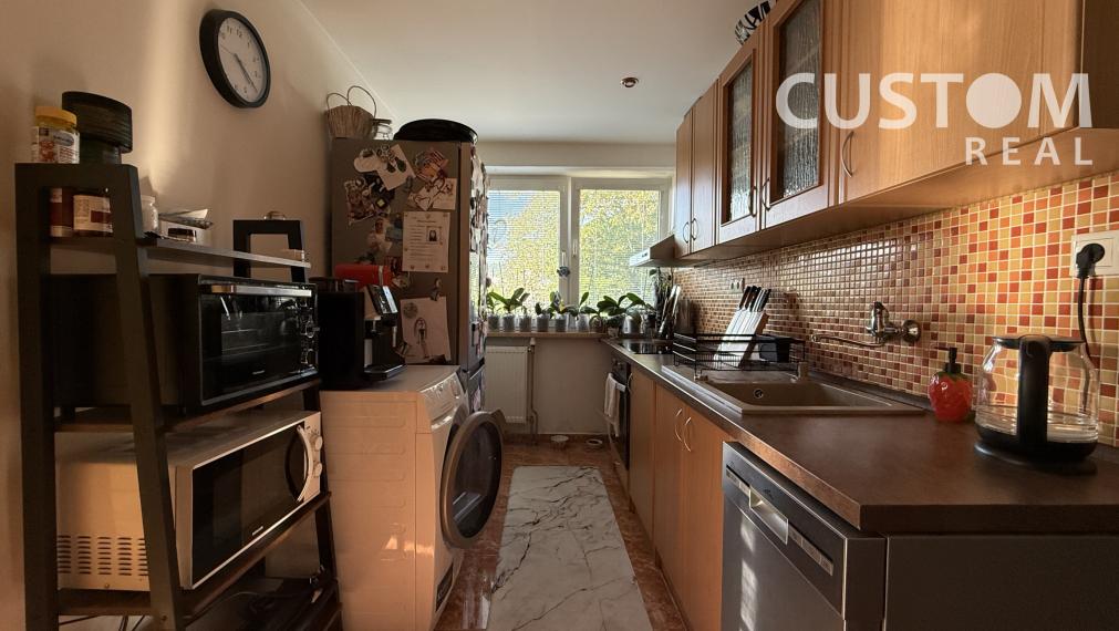 REZERVOVANÉ🪴 Útulný 3i byt v tichej lokalite – nízke mesačné náklady a výhody rodinného bývania 💚