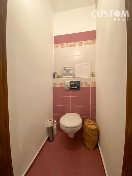 Veľký 2 izbový zrekonštruovaný byt s balkónom v centre