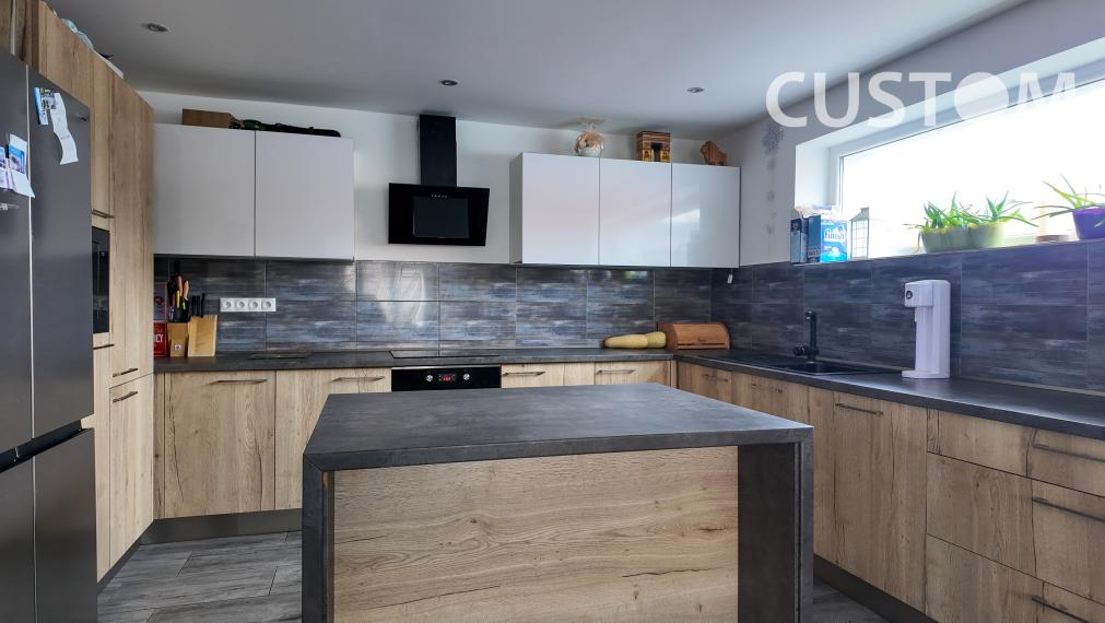 REZERVOVANÉ 🔥 KOMPLETNE ZREKONŠTRUOVANÝ DOM V OCHODNICI – LEN 18 MINÚT OD ŽILINY! 🔥