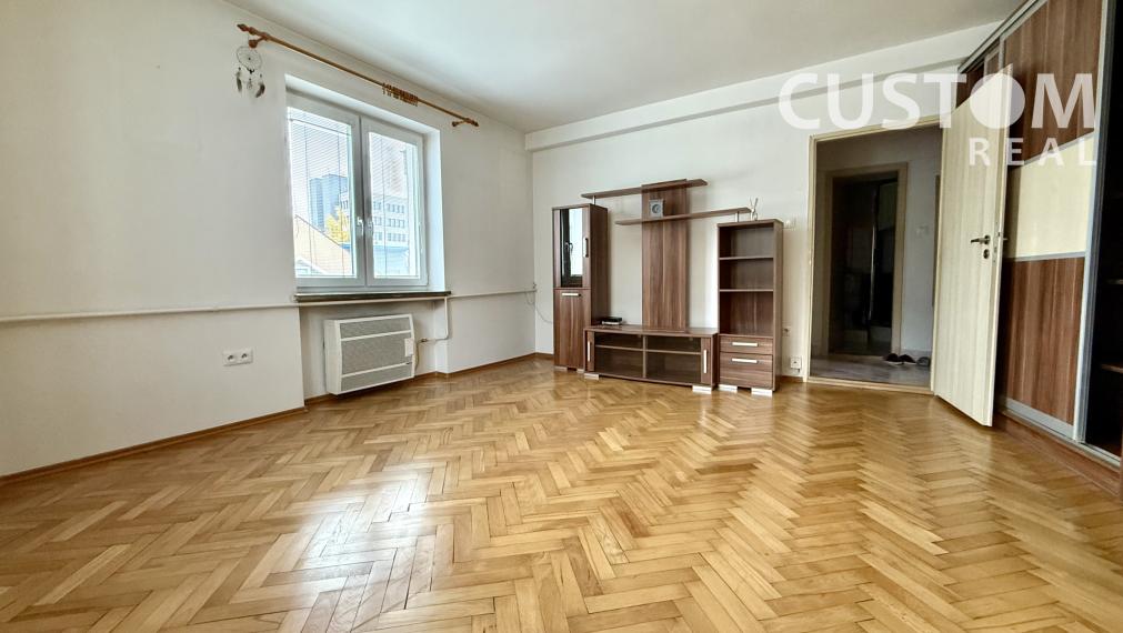 Príjemný 2i byt s 2 loggiami v širšom centre Žiliny