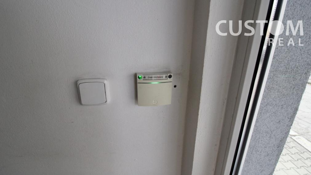 Administratívna budova s parkovaním priemyselná zóna