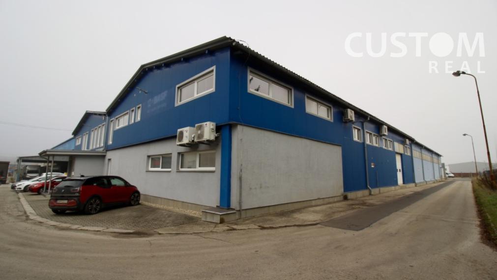 Administratívna budova s parkovaním priemyselná zóna