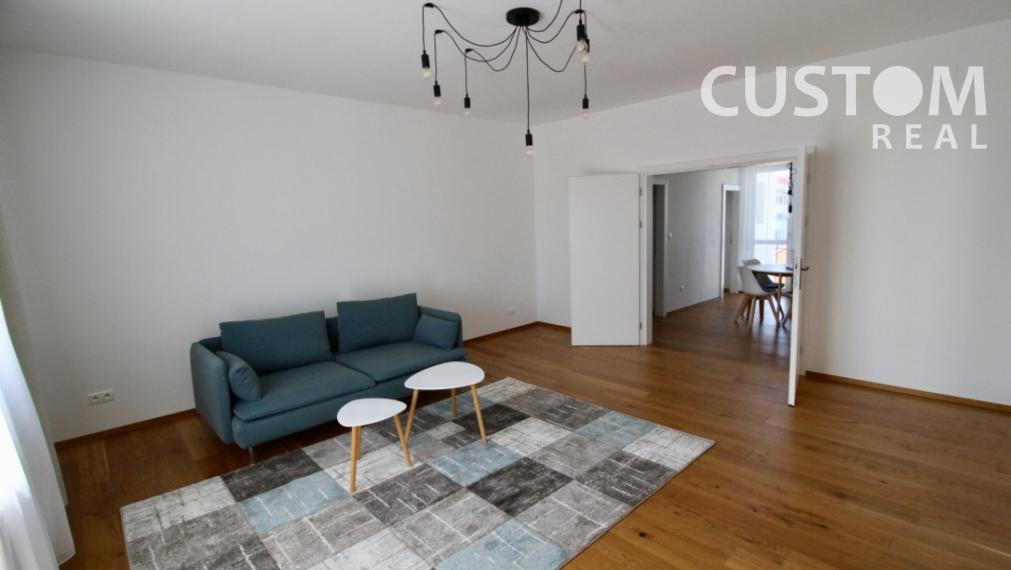 Štýlový veľký 3 - izbový byt po kompletnej rekonštrukcii v centre mesta