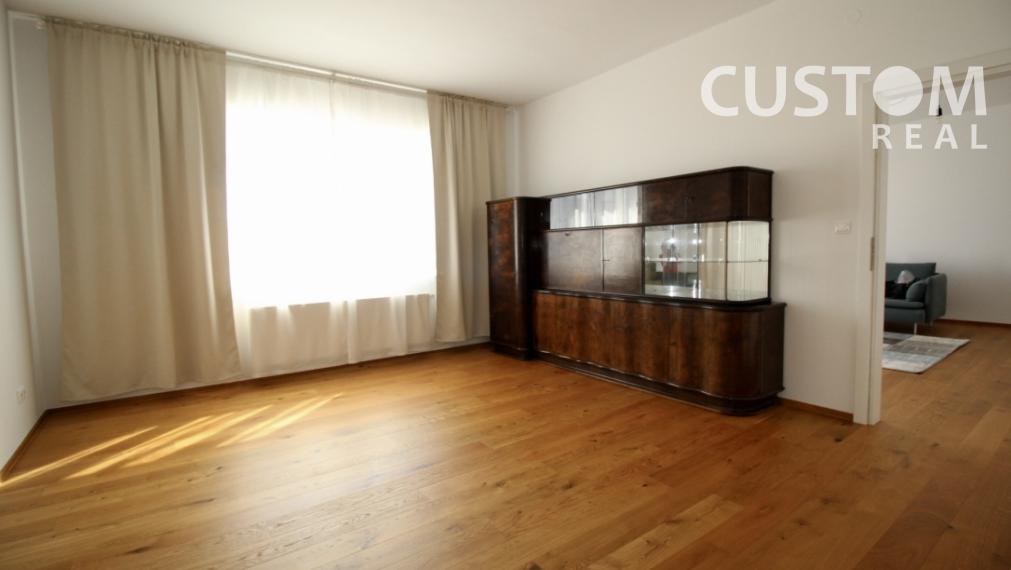 Štýlový veľký 3 - izbový byt po kompletnej rekonštrukcii v centre mesta