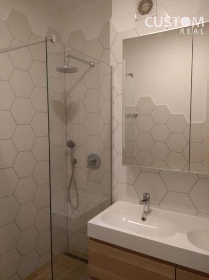 Štýlový veľký 3 - izbový byt po kompletnej rekonštrukcii v centre mesta