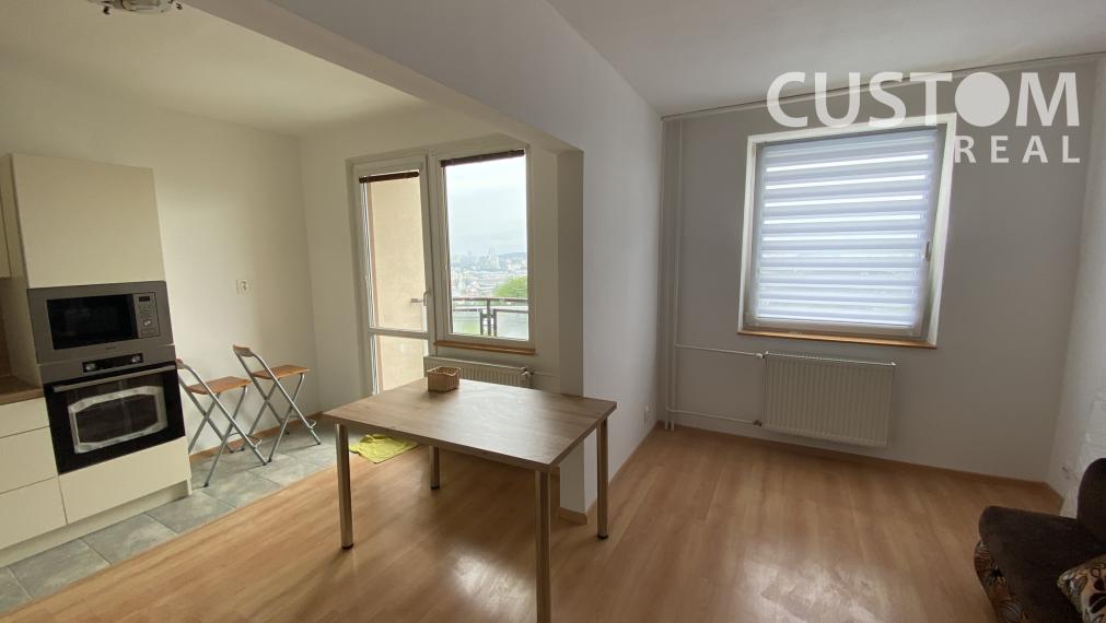 NA PRENÁJOM pekný 2 izbový byt s 2 balkónmi - Hájik