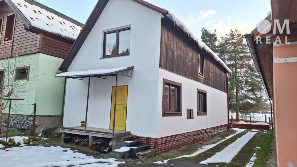 Predáme dom na Liptove v obci Vlachy s pozemkom 699 m2