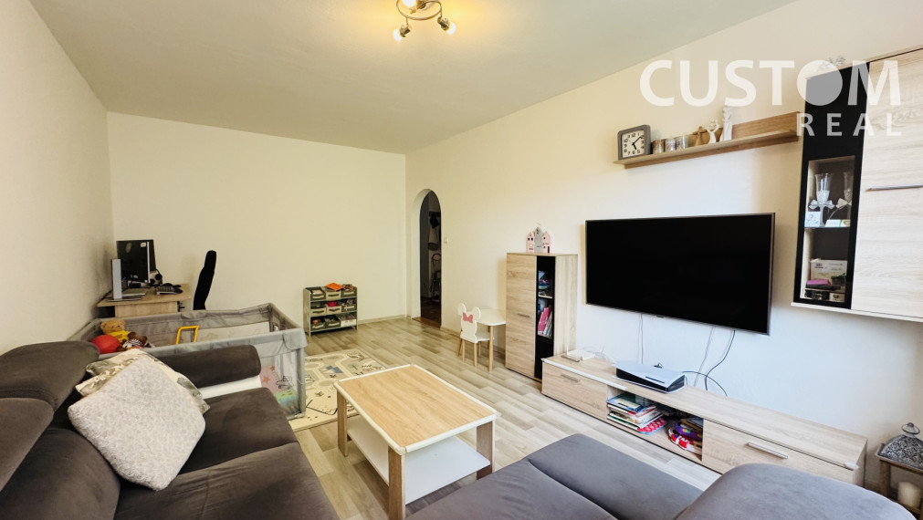 Na prenájom 2 izbový byt s balkónom, Hliny 7