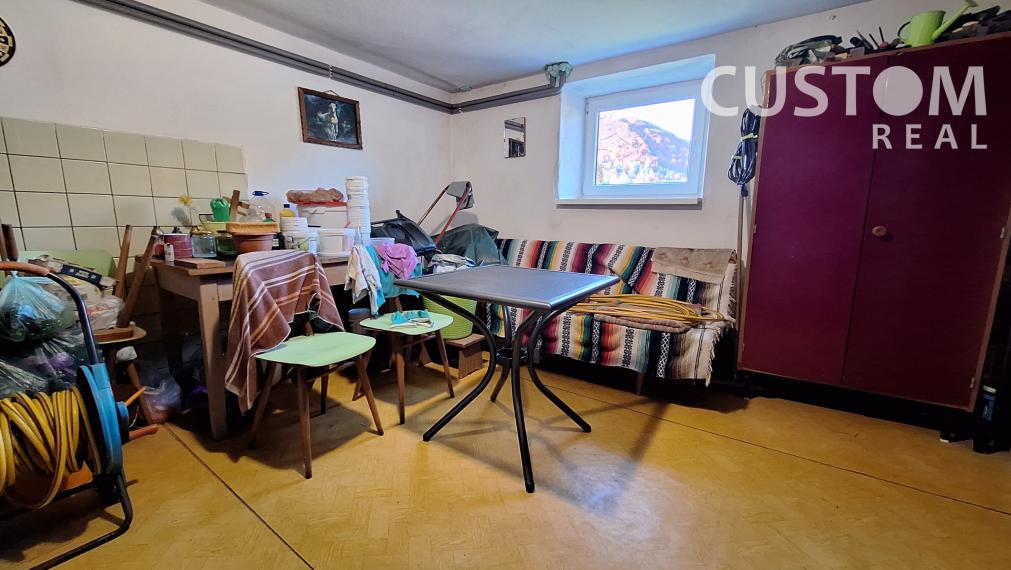 Predáme rodinný dom s pozemkom o výmere 2398m² v Terchovej