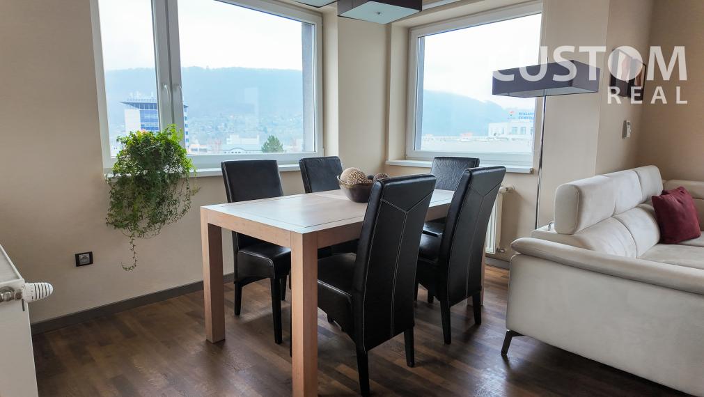 Veľký 3 - izbový byt s parkovaním v širšom centre