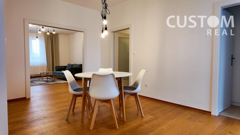 Štýlový veľký 3 - izbový byt po kompletnej rekonštrukcii v centre mesta