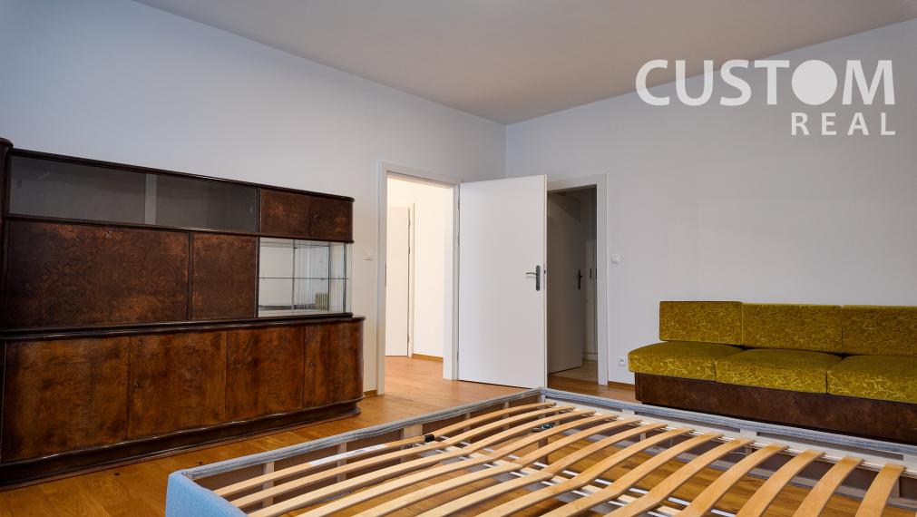 Štýlový veľký 3 - izbový byt po kompletnej rekonštrukcii v centre mesta