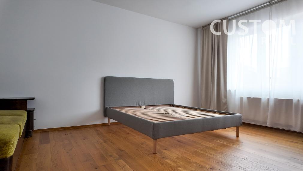 Štýlový veľký 3 - izbový byt po kompletnej rekonštrukcii v centre mesta