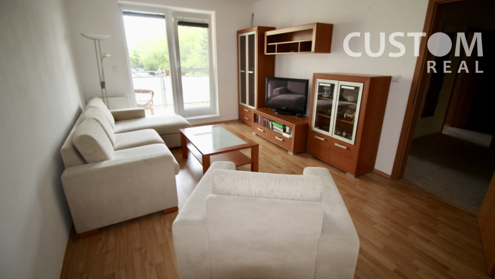 2 - izbový byt s terasou a garážovým  státím Vlčince II