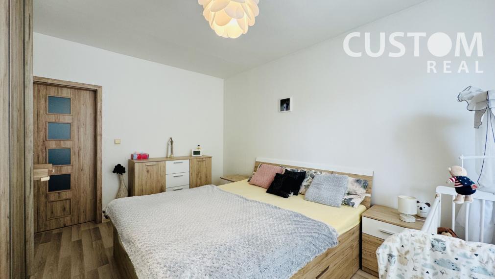 Na prenájom 2 izbový byt s balkónom, Hliny 7