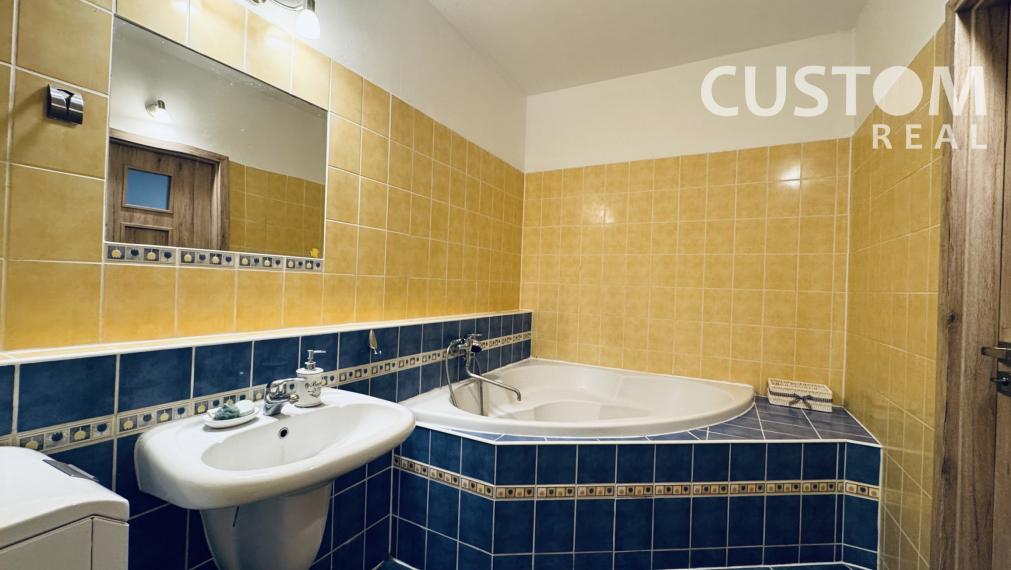 Na prenájom 2 izbový byt s balkónom, Hliny 7