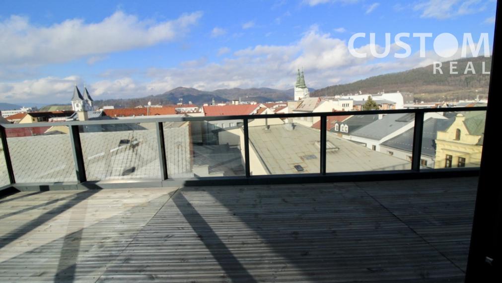 Luxusný kancelársky priestor s terasou v historickom centre