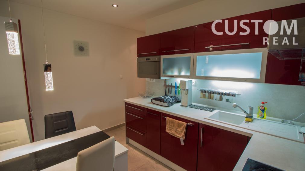 Veľký zrekonštruovaný 4 izbový byt Vlčince na prenájom