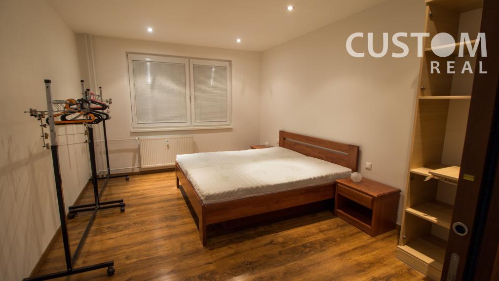 Veľký zrekonštruovaný 4 izbový byt Vlčince na prenájom