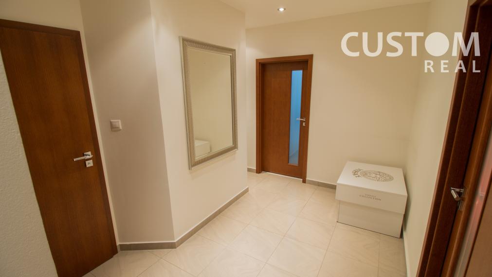 Veľký zrekonštruovaný 4 izbový byt Vlčince na prenájom