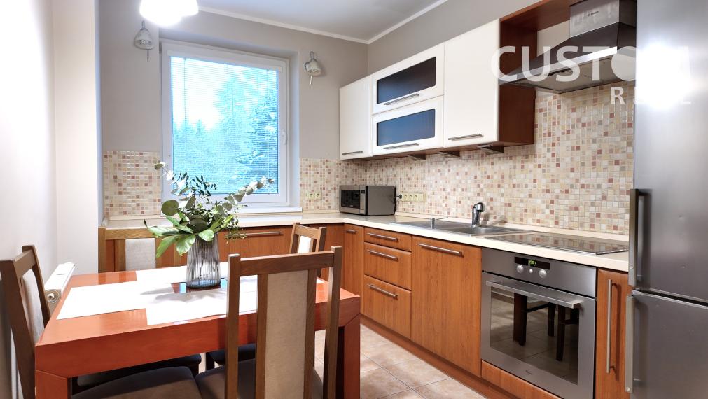 2 - izbový byt s terasou a garážovým  státím Vlčince II