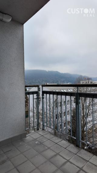 Veľký 3 - izbový byt s parkovaním v širšom centre