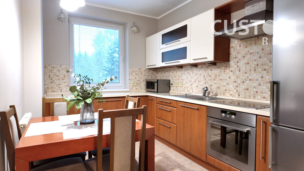 2 - izbový byt s terasou a garážovým  státím Vlčince II