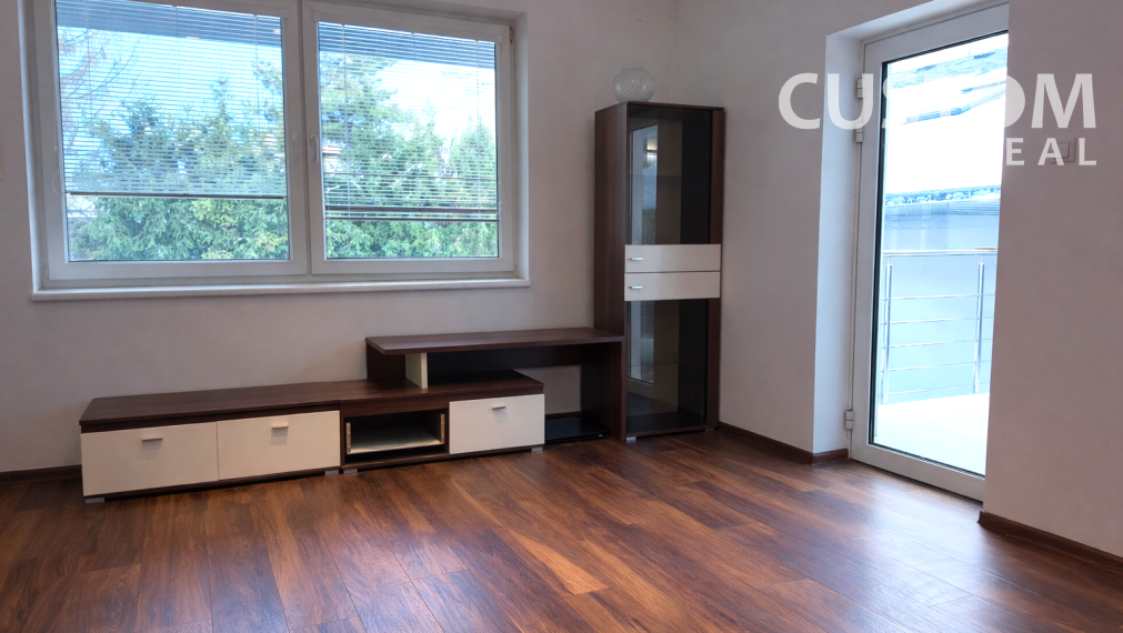 Nadštandartný  byt v  rodinnom dome širšie centrum