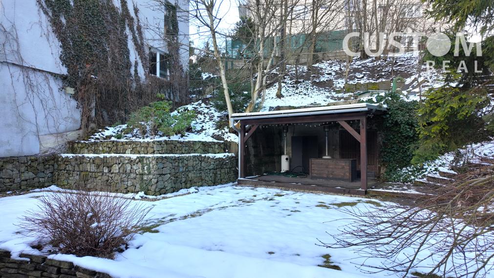 Nadštandartný  byt v  rodinnom dome širšie centrum