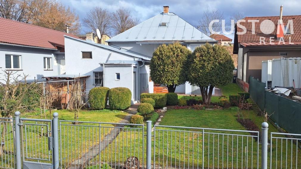 Predáme 3 izbový dom v  Žiline – Bytčici  s pozemkom 392 m2