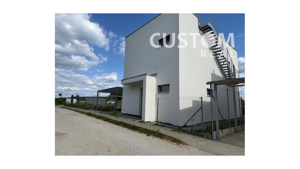 🌿 Vila Hôrky – moderná novostavba s 60 m² strešnou terasou