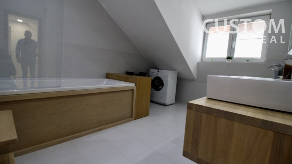 3 - izbový mezonetový byt centrum