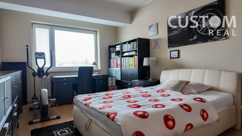 Veľký 3 - izbový byt s parkovaním v širšom centre