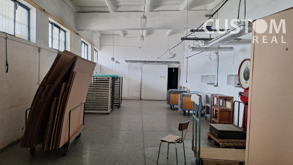 Prenajmeme skladovú halu o výmere 2008 m2 v obci Oščadnica.