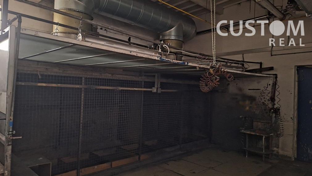 Prenajmeme skladovú halu o výmere 2008 m2 v obci Oščadnica.