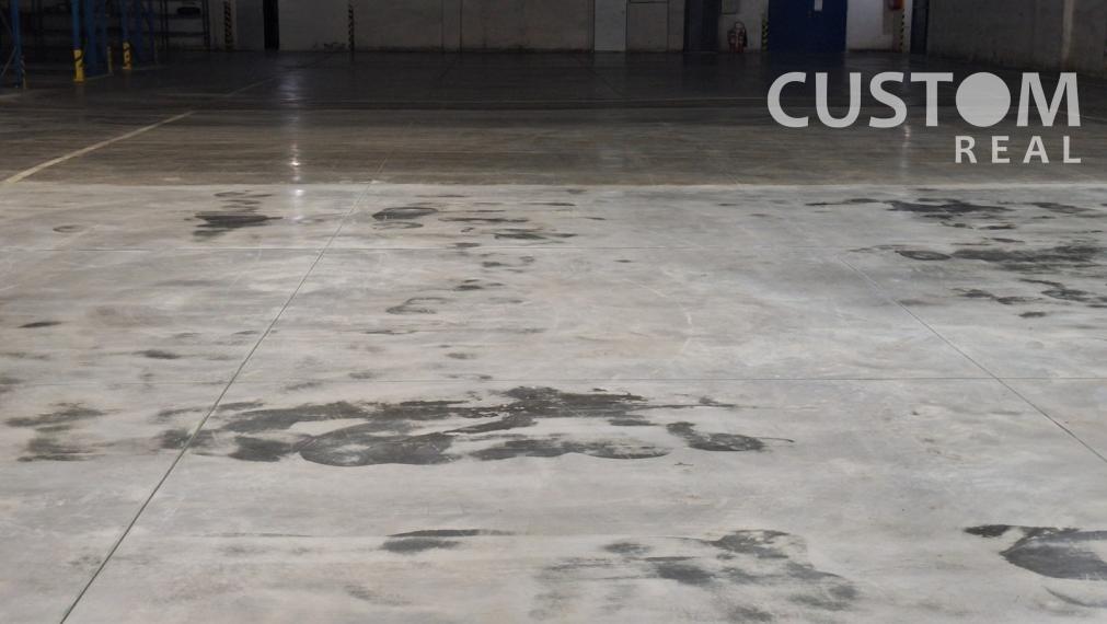 Prenajmeme skladovú halu o výmere 2008 m2 v obci Oščadnica.