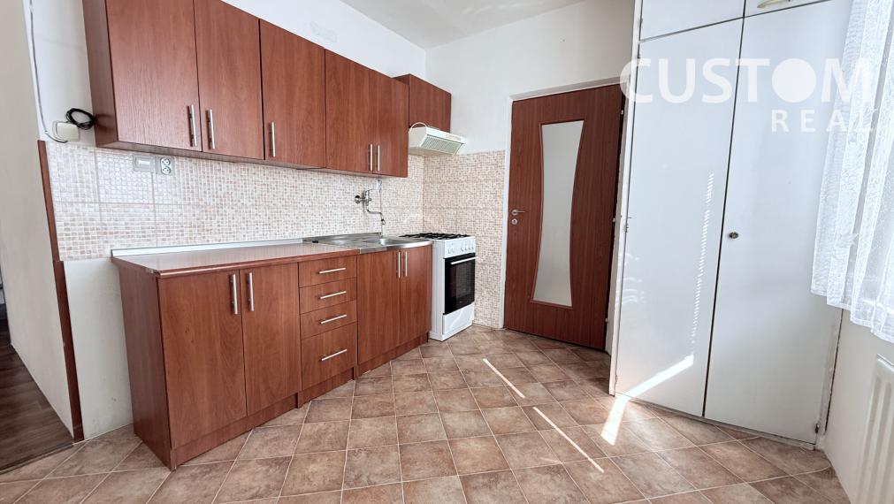 Stačí sa nasťahovať – 2-izbový byt po kompletnej rekonštrukcii s balkónom – Vrútky