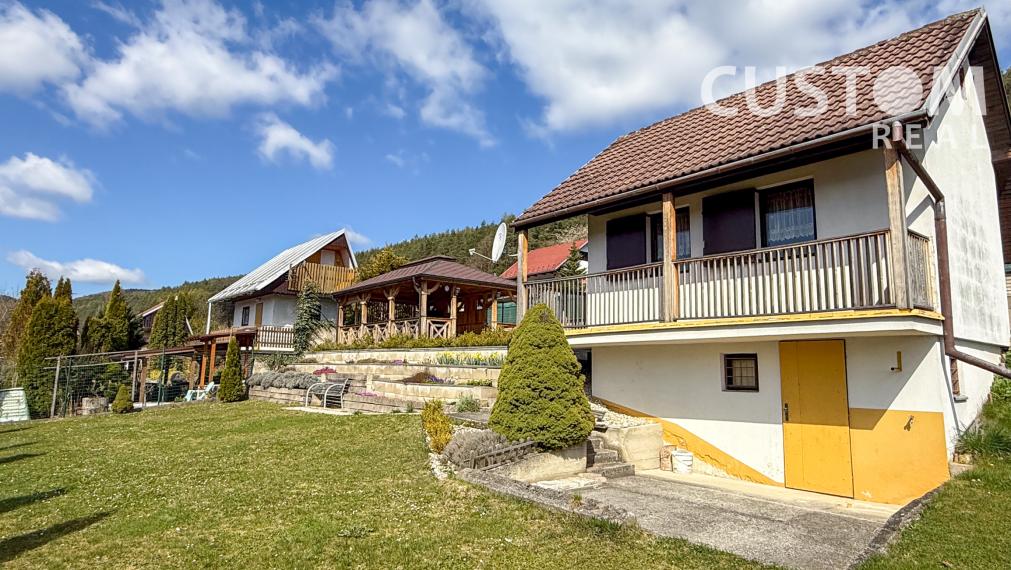 Záhradná chatka s altánkom a výhľadom, Žilina – Závodie